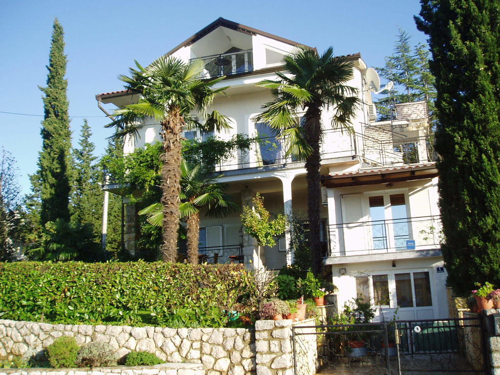 Apartments Villa Elizabet Malinska Rum bild