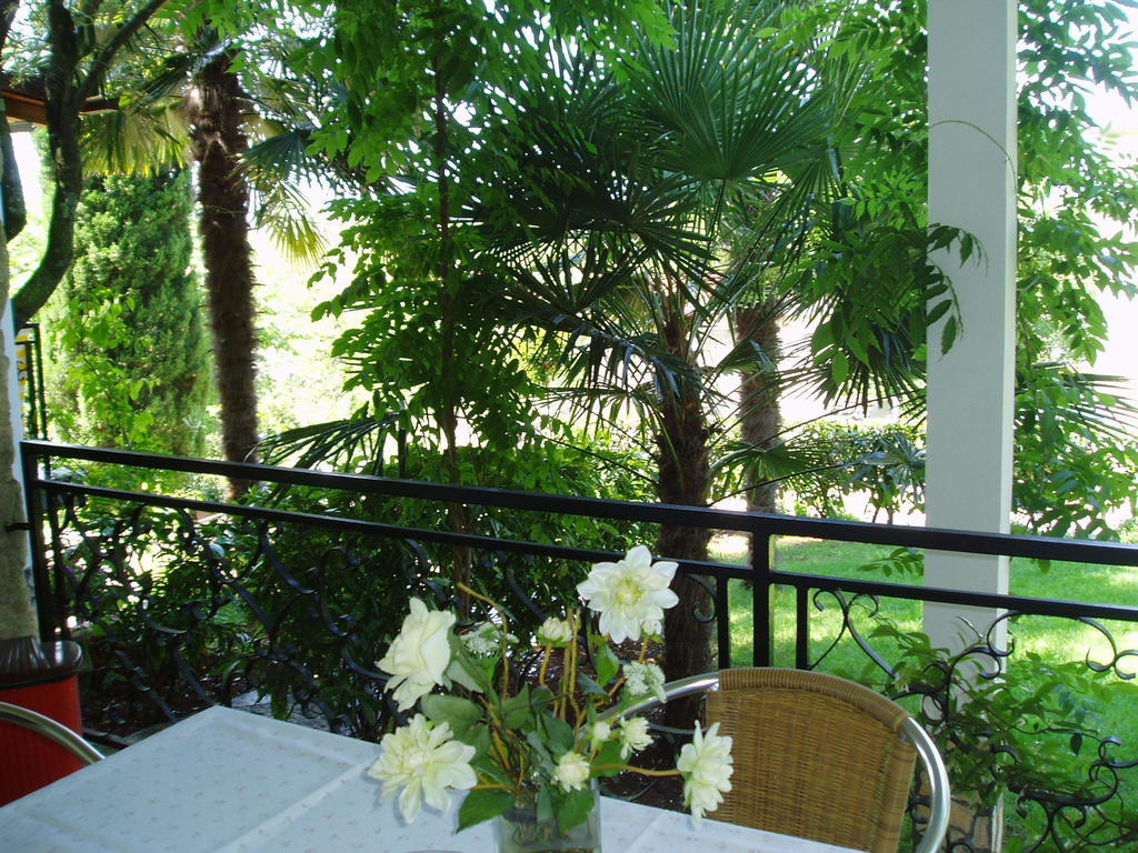 Apartments Villa Elizabet Malinska Rum bild